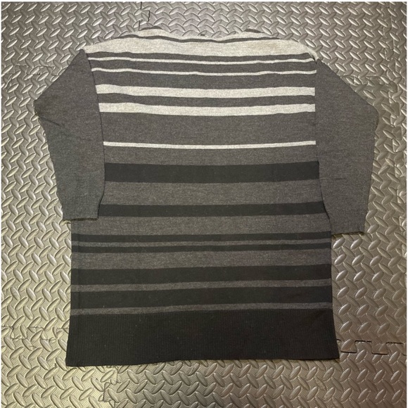 Eileen Fisher Sweater Wool Blend Top Stripe Black Grey Size Medium - Picture 7 of 9